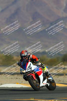 media/Jan-13-2024-SoCal Trackdays (Sat) [[9c032fe5aa]]/Turn 14 (10am)/